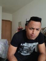 634357994: Chico busca chica en Madrid