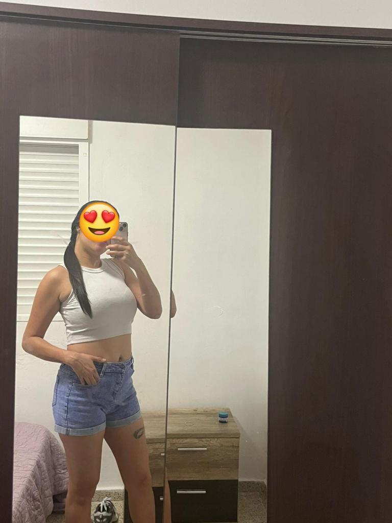 663791578: Chica busca chico en Granada