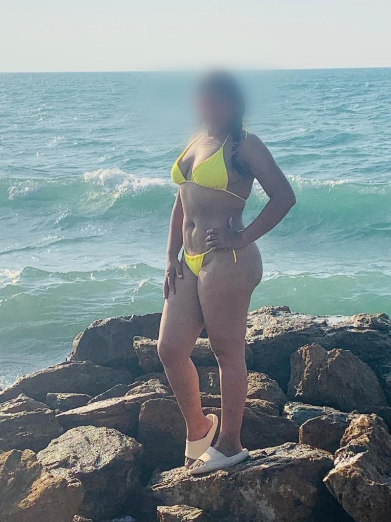 697537036: Chica busca chico en Madrid