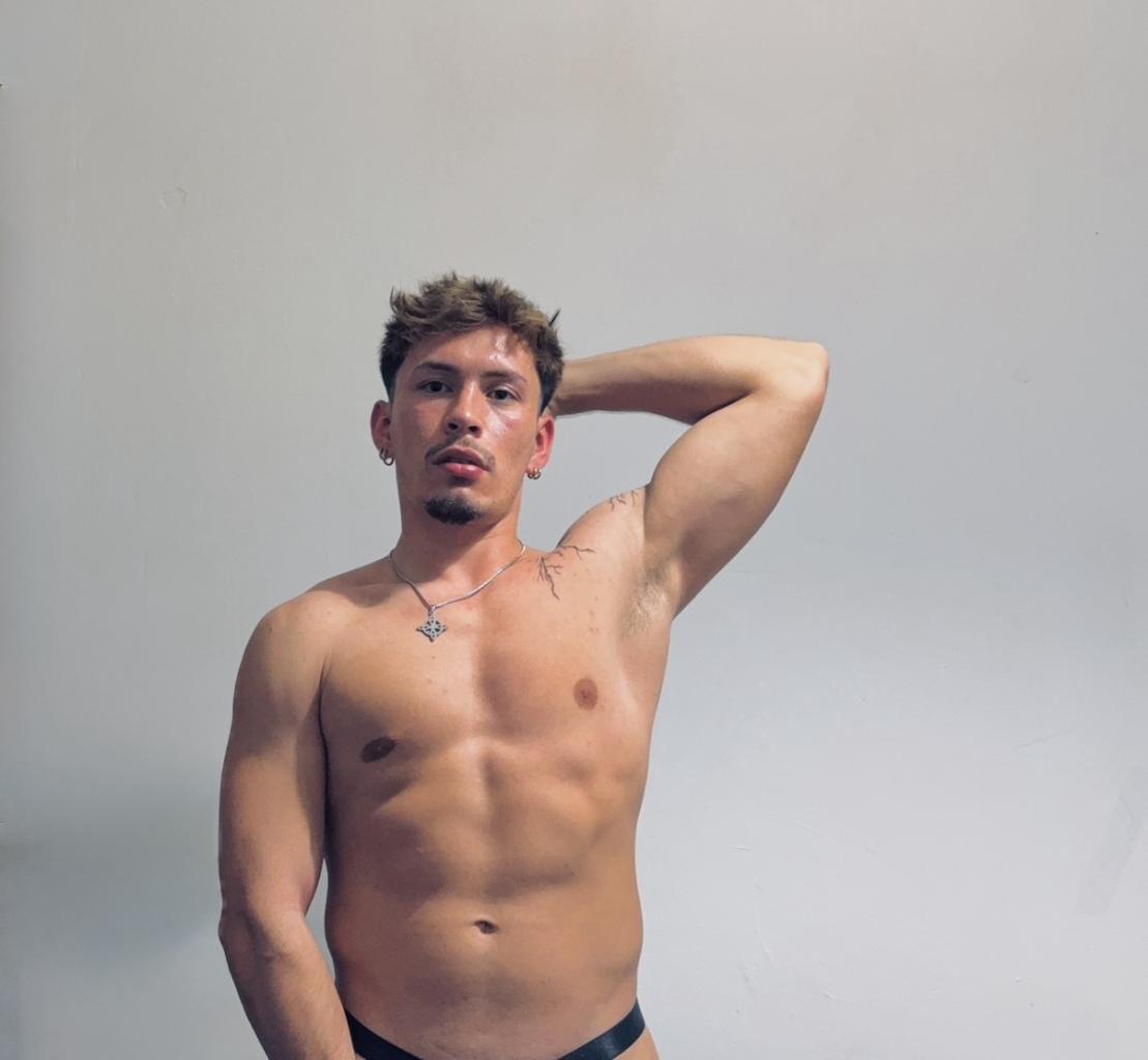 Chico busca chica en Málaga: 