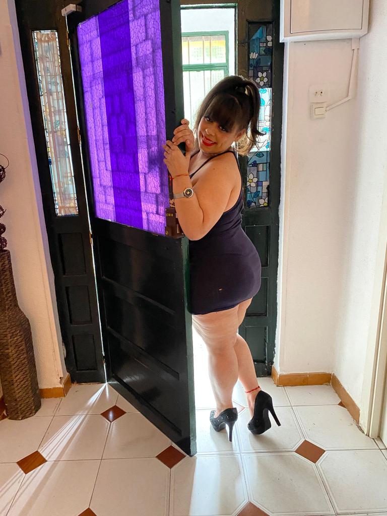 Chica busca chico en Sevilla: 