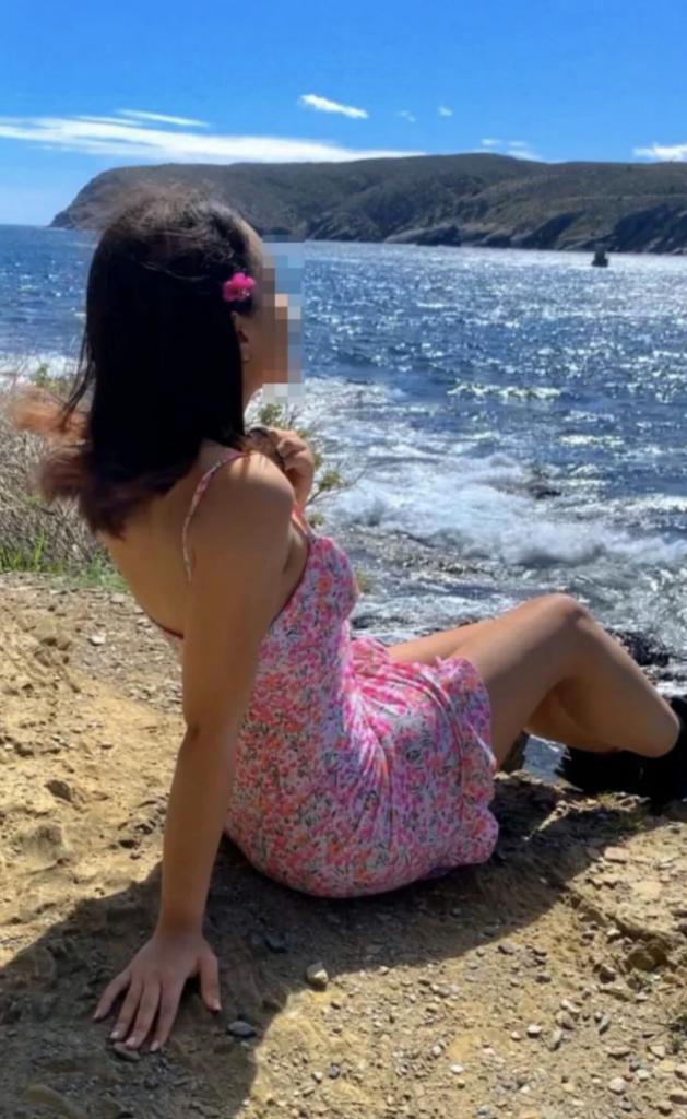 631338855: Chica busca chico en Barcelona