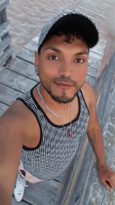 614671822: Chica busca chico en Valencia