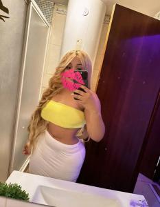 695454166: Chica busca chico en Huesca