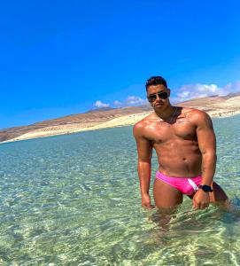 Chico busca chica en Valencia: 