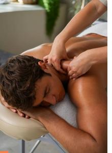 637779828: Chica busca chico en Barcelona