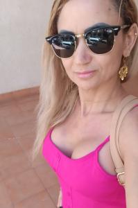 Chica busca chico en Alicante: Chica busca chico