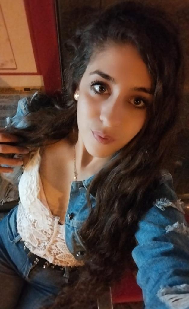 Chica busca chico en Sevilla: Chica busca chico