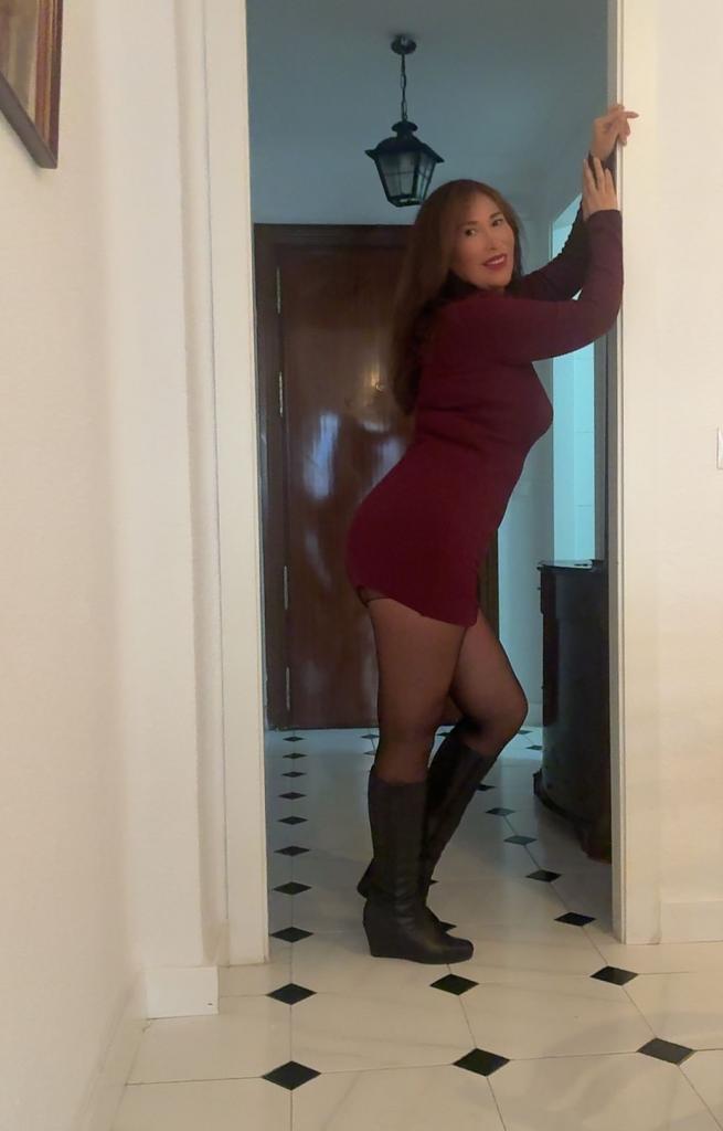 Chica busca chico en Málaga: Chica busca chico