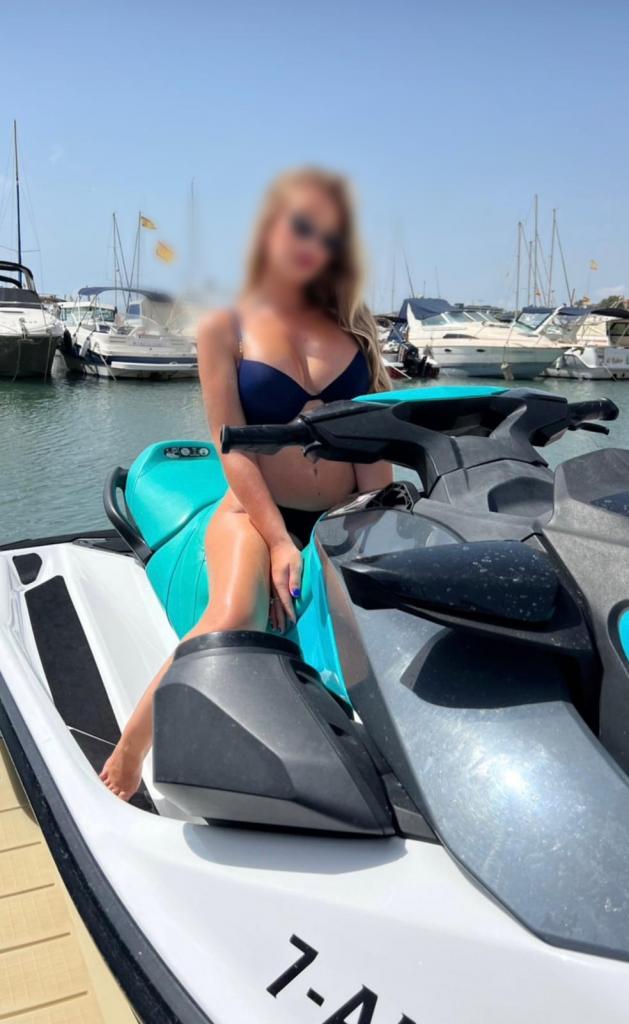 Chica busca chico en Tenerife: 