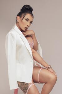 627690164: Travesti en Barcelona