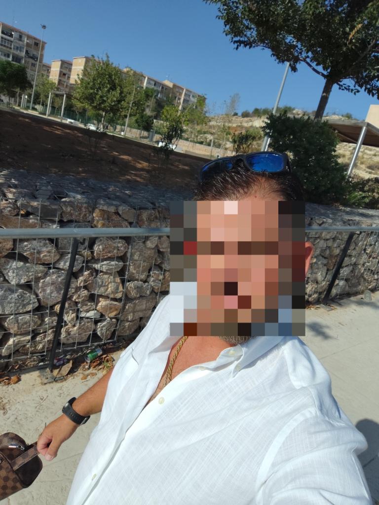 Chico busca chica en Alicante: 