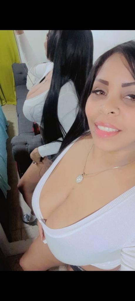 Chica busca chico en La Coruña: Chica busca chico