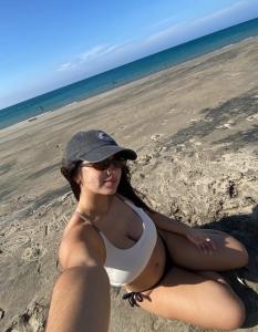 643878228: Chica busca chico en Granada