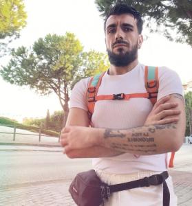 601109184: Chico busca chica en Sevilla