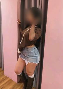 631415149: Chica busca chico en Cáceres