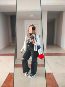 611292256: Chica busca chico en Madrid