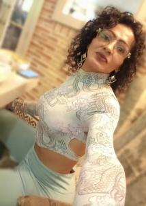 613773886: Chica busca chico en Pontevedra