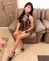 631885757: Chica busca chico en Barcelona