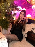 664780683: Chica busca chico en Madrid