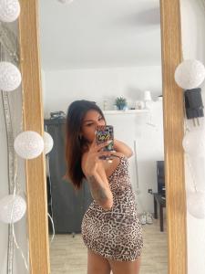 697946911: Travesti en Barcelona