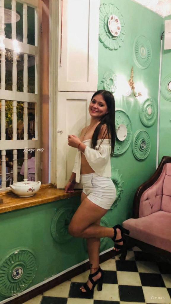 Chica busca chico en Ibiza: 