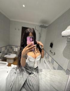 691860882: Chica busca chico en Madrid