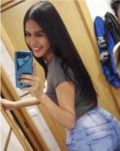 643065159: Transexual en León