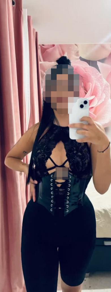 Chica busca chico en Cádiz: 