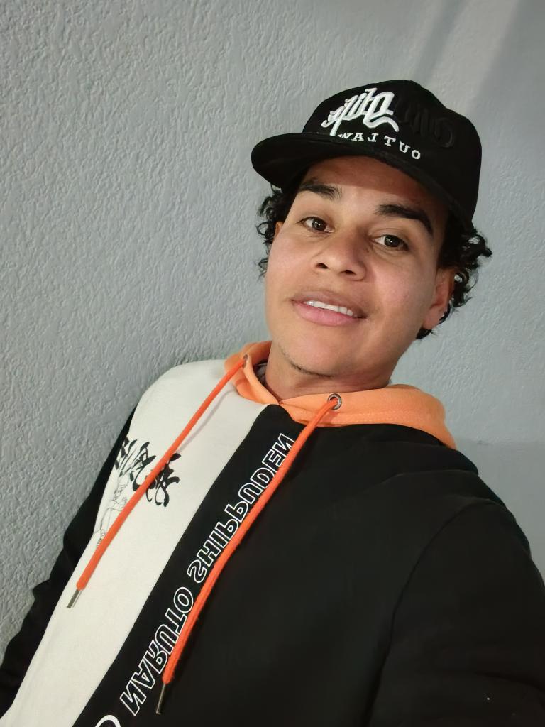 Chico busca chica en Alicante: 