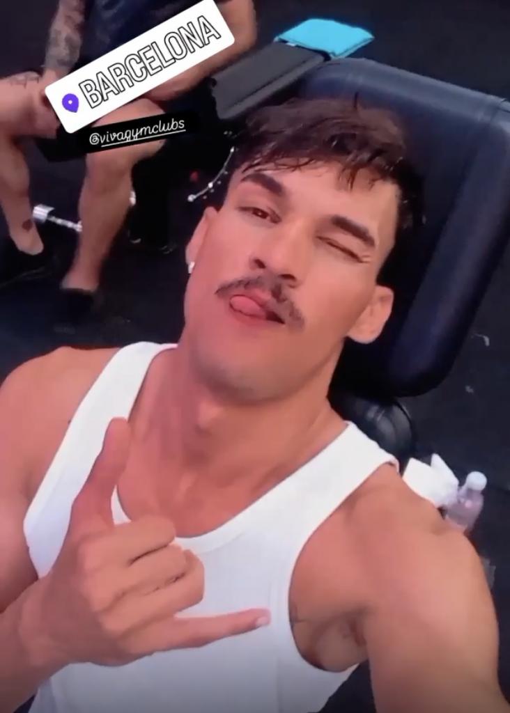 662530822: Chica busca chico en Barcelona