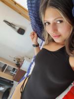 614731322: Chica busca chico en Cantabria