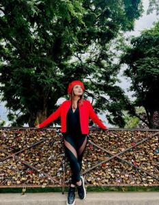 613766053: Chica busca chico en Madrid