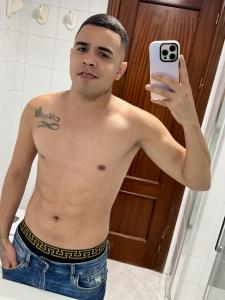 637120668: Chico busca chica en Sevilla