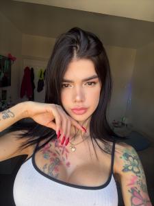 663426238: Transexual en Barcelona