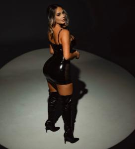 607465399: Chica busca chico en Asturias