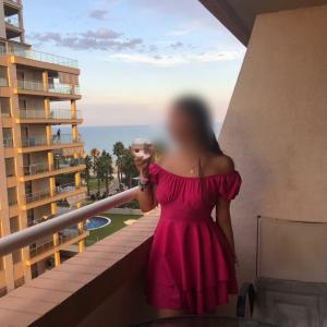 657119688: Chica busca chico en Madrid