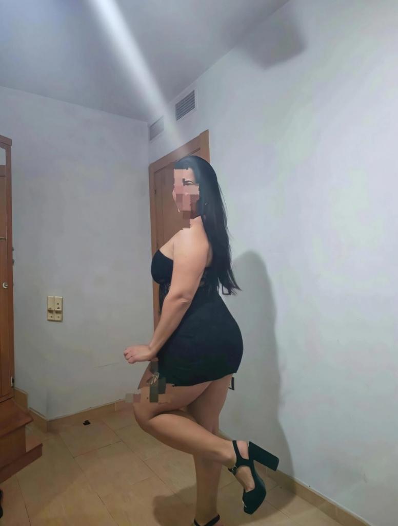 Chica busca chico en Almería: 