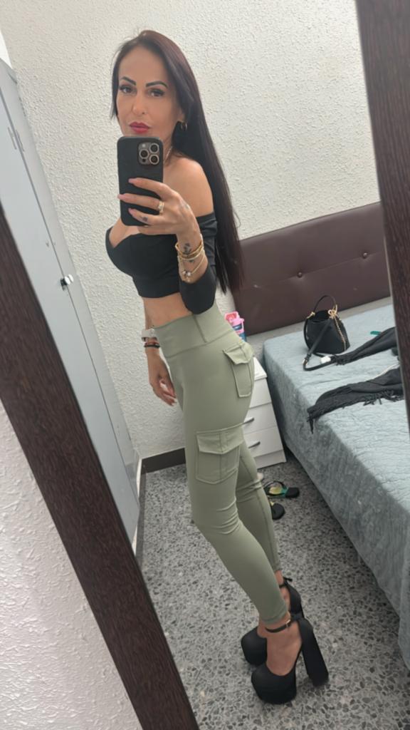 602691568: Chica busca chico en Sevilla