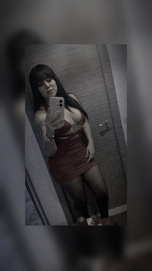 607292802: Chica busca chico en Sevilla