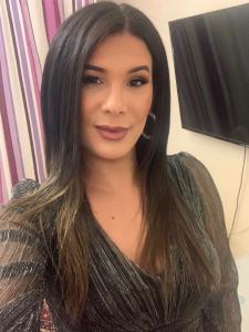 689332988: Transexual en Gerona