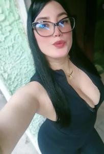 677385260: Chica busca chico en Madrid