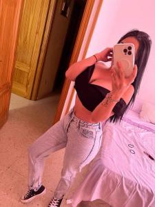 666221870: Chica busca chico en Sevilla