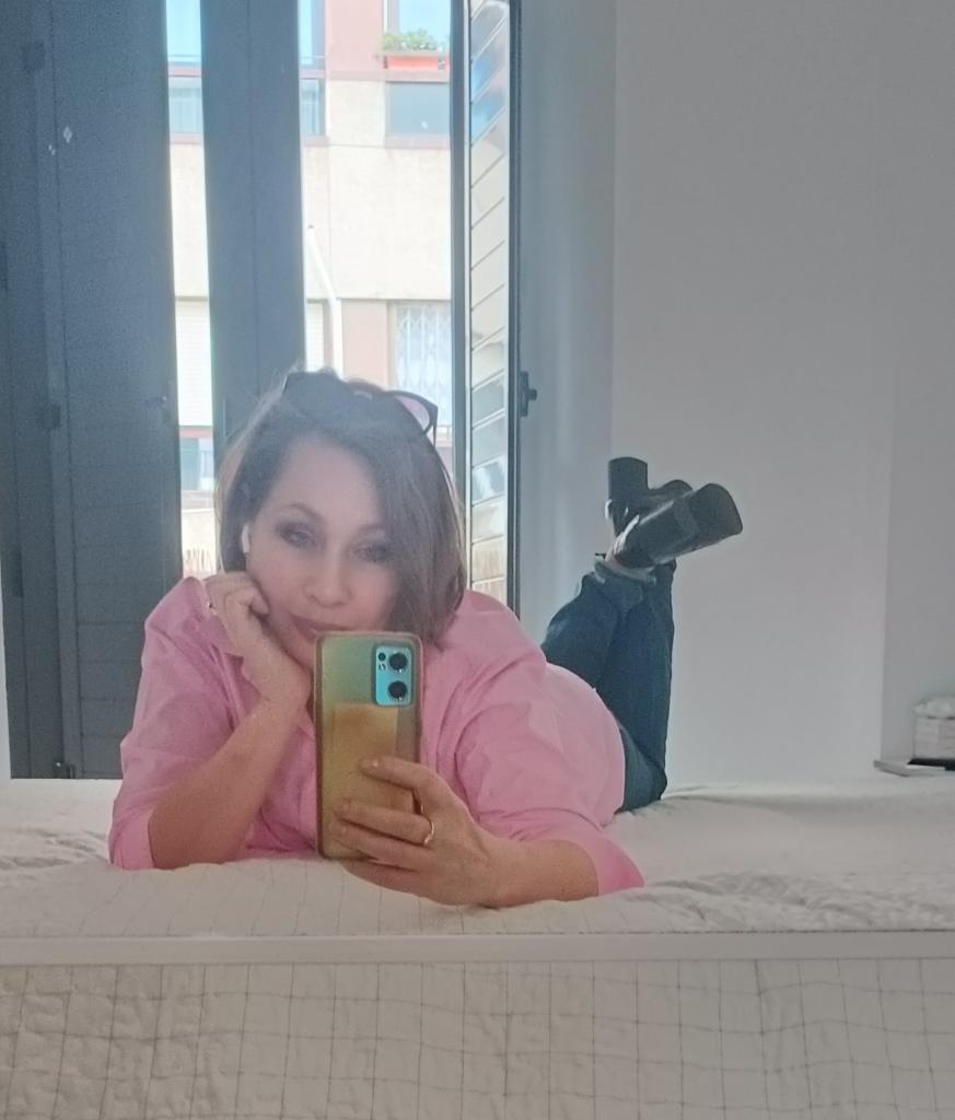 Chica busca chico en Granada: 