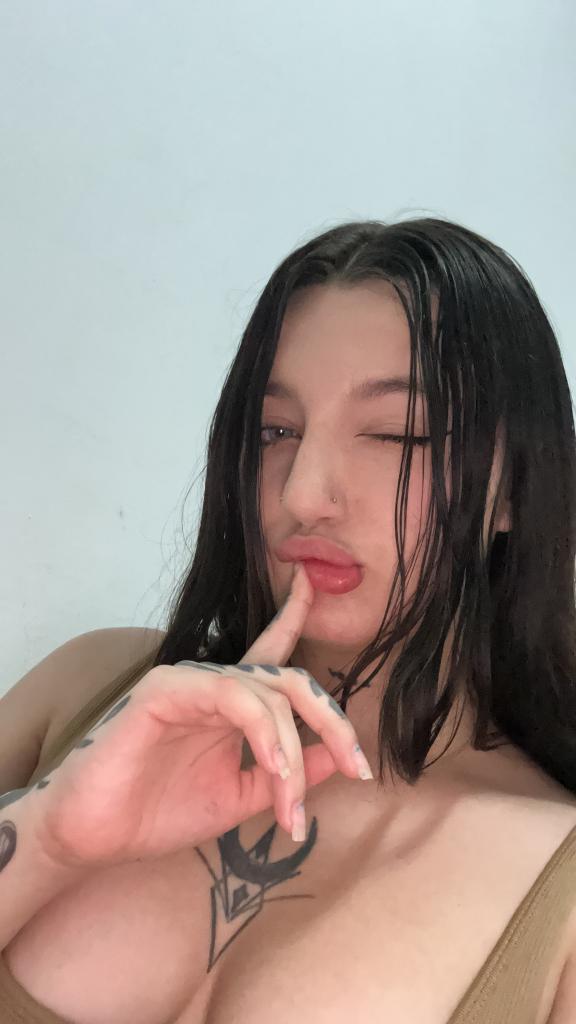 604372619: Chica busca chico en Madrid