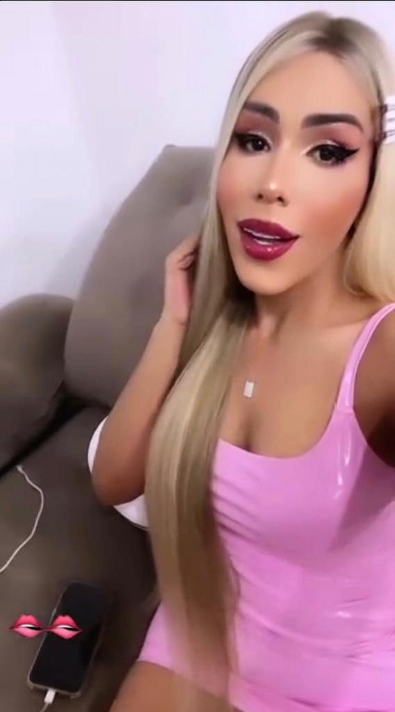 695734446: Travesti en Pontevedra