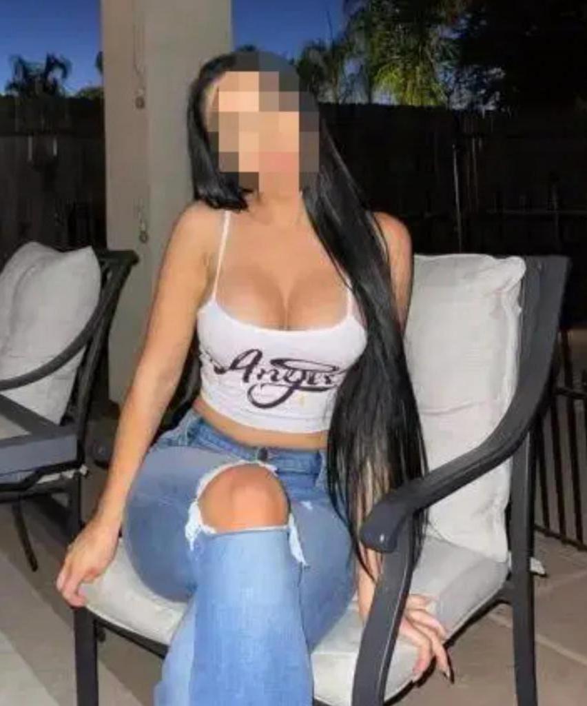 Chica busca chico en Granada: 