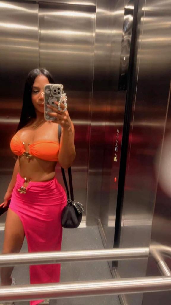 697624169: Chica busca chico en Málaga