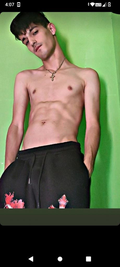 Chico busca chica en Sevilla: 