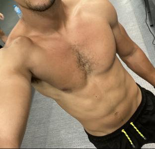 653408275: Chico busca chica en Las Palmas